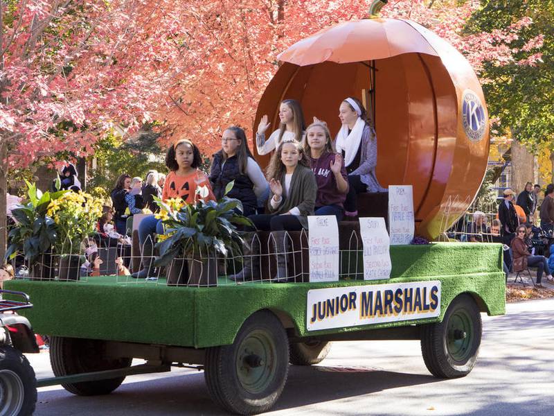 Pumpkin Fest parade rolls through Sycamore Shaw Local