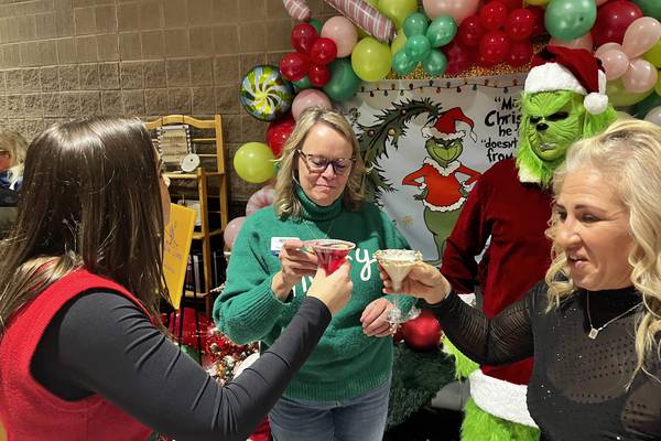 Mistletoe & Martinis Festive Christmas Market returns to Lakemoor on Black Friday 