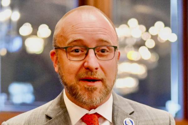 Rep. Davis files bill to bring school choice programs to Illinois