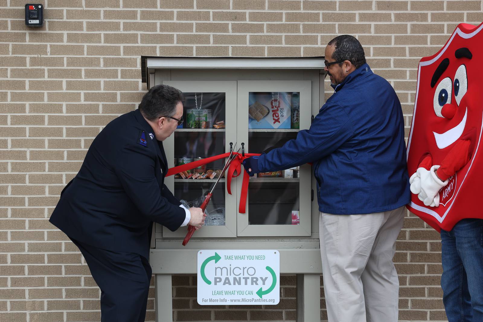 Will County expands micro food pantries in Joliet, elsewhere Shaw Local