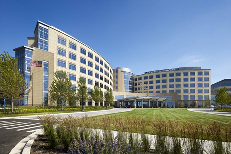 Silver Cross Hospital building in New Lenox