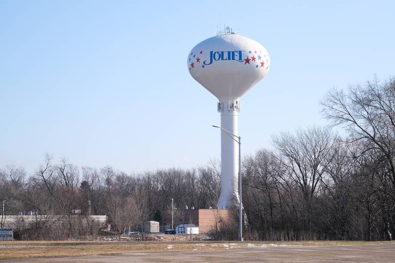 Joliet water tower along Hennepin Drive. A project is underway that will bring Lake Michigan water to Joliet by 2030. Thursday, Jan. 13, 2022 in Joliet.
