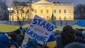 Illinois politicians call for unity, holding Russia’s Putin accountable