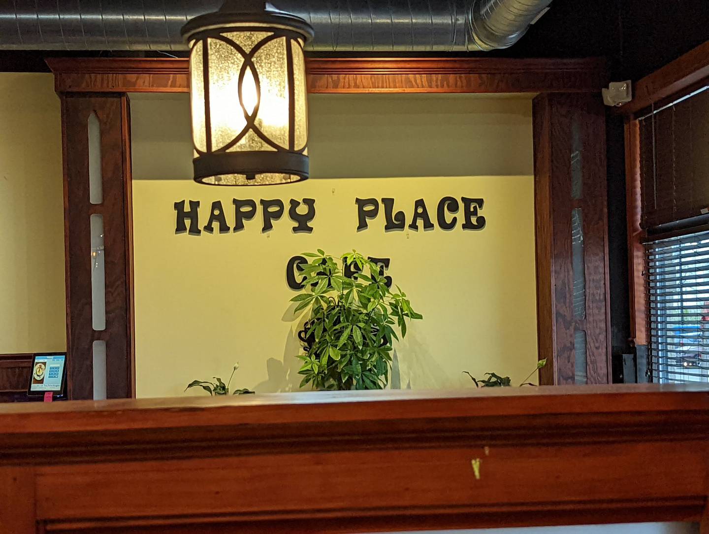 The Happy Place Cafe website says it offers “a careful balance of excellent food, fast, courteous, and efficient service, and a clean, attractive, and unique family atmosphere.”
