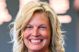 McCombie kicks off annual spring photo contest