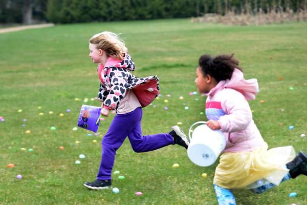 Mt. Morris, Forreston hold Easter Egg Hunts for kids