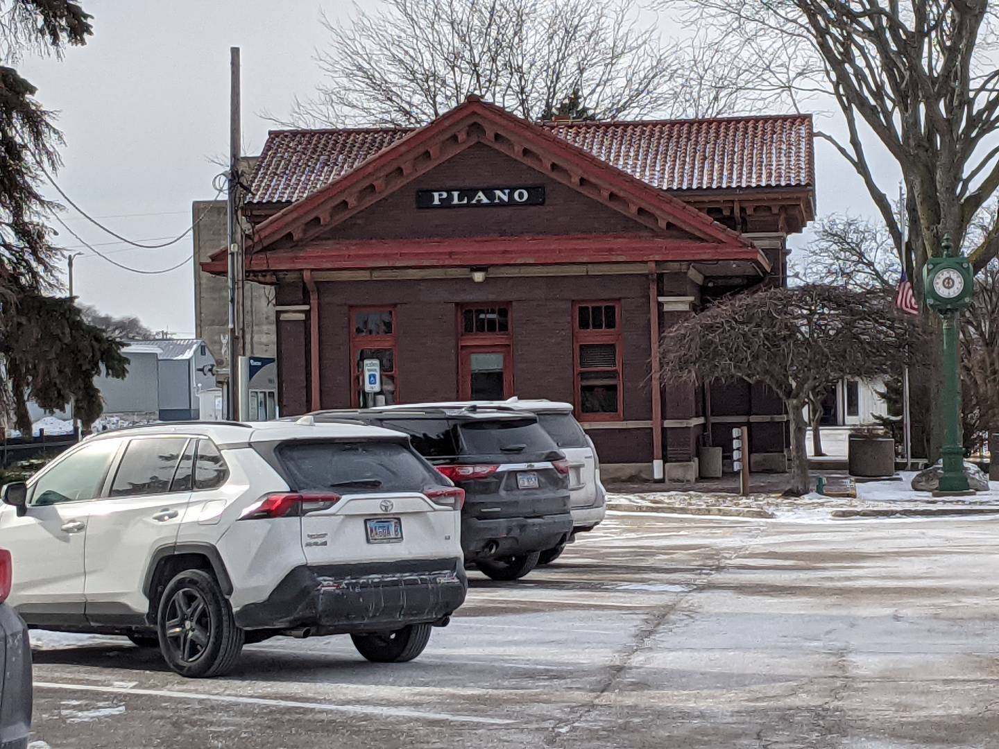City officials are investing in a downtown revitalization program in Plano. The project involves installing aesthetic streetscape elements, improving sidewalk and roadways, and installing a bike path connecting to Plano Middle School.