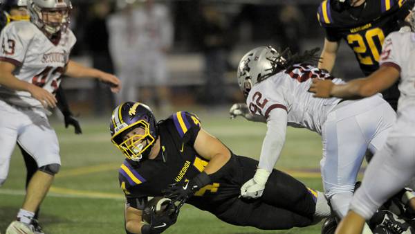 Wauconda’s late gambles pay off in win over Antioch to clinch Northern Lake County title