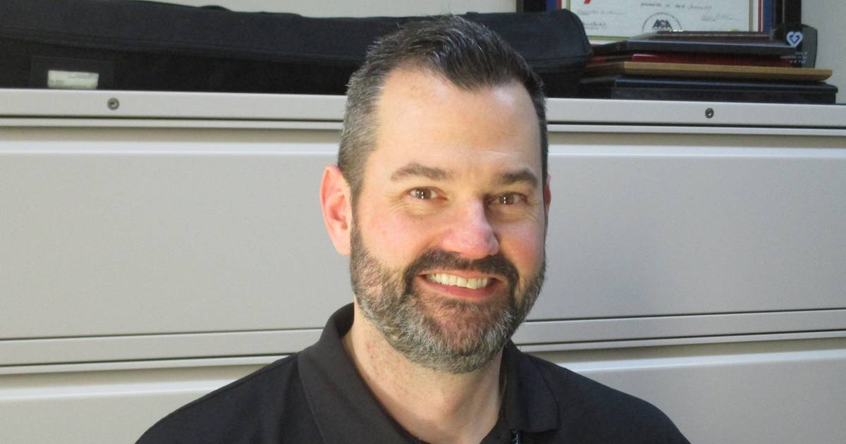 Sugar Grove officials approve hiring of St. Charles resident as new