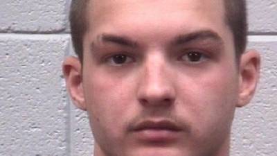 Morris teen charged with burglary