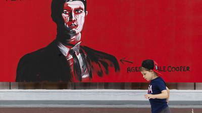 Shutter to Think: Photographer uses people-watching skills to his advantage