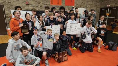 Wrestling: Huntley Middle School wrapping up historic season with 17 vying for state titles in DeKalb