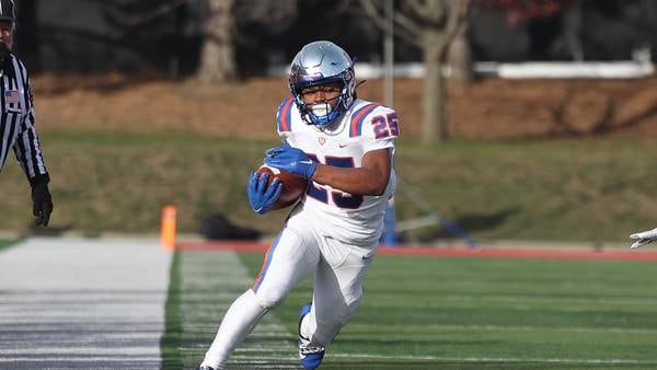 East St. Louis makes it official and will ‘play up’to defend 6A title