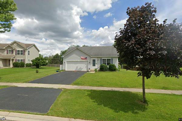 Sale closed in Plano: $275,000 for a three-bedroom house