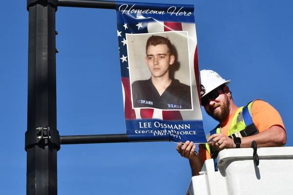 Photos: Oregon welcomes Hometown Hero banners to honor veterans