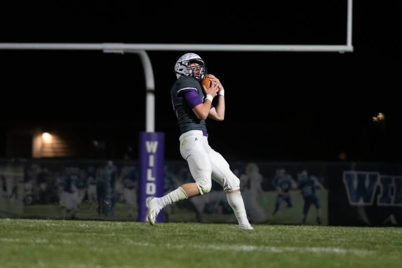 Wilmington's Cooper Holman catches the ball during the Wildcats' 49-7 victory over Tri-Valley in the quarterfinal game on Saturday, Nov. 15, 2025.