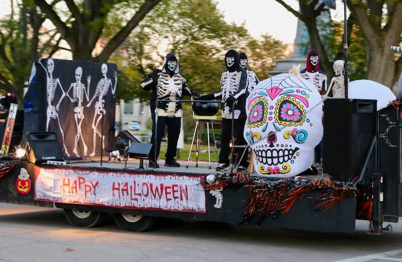 Photos Trickortreating in Princeton Shaw Local