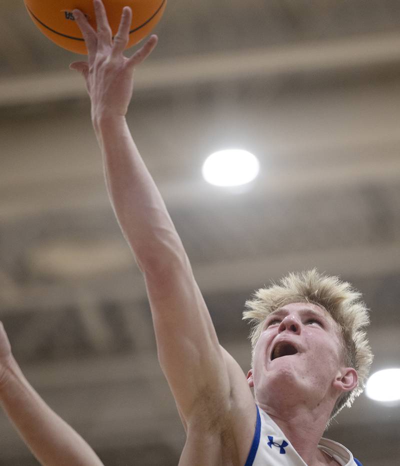 Eastland’s Adam Awender puts up a shot against Dakota Wednesday, March 5, 2025, during the Class 1A boys basketball Sectional semifinal at Pecatonica High School.