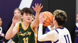 Coal City tightens clamps late in defensive regional quarterfinal slugfest at Manteno