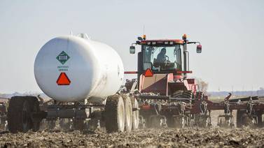 Fertilizer prices jump ahead of planting season, squeezing Illinois farmers