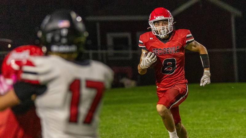 Braden Curran ‘tremendous’ filling in at QB for Hall: NewsTribune/BCR football notebook
