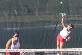 Photos: Ottawa dominates L‑P with a 4‑1 win in girls tennis