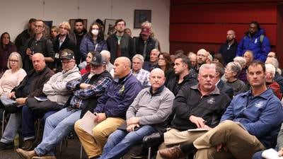 Standing room only for first public look at DeKalb 560-acre Endeavour Energy data center proposal