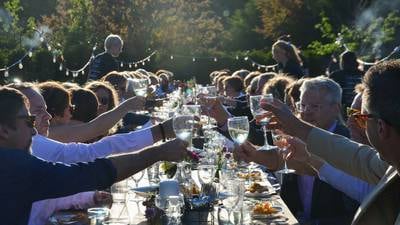 Cocktail-making event, farm dinner, retro bands at Cantigny this August