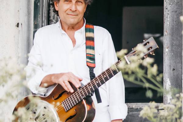 Folk singer Vallillo to perform June 12 in Ottawa