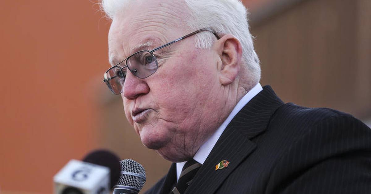 U.S. House passes bill to name Elwood post office after Larry Walsh Sr