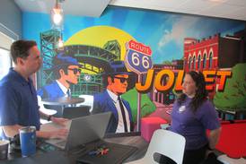 Louis Joliet Mall district in Joliet still attracting new business