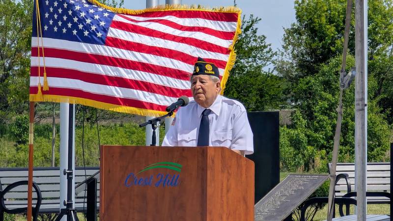 The city of Crest Hill Veterans/Police Memorial Committee held its annual Memorial Day observance on Monday, May 26, 2025, at the Crest Hill Veterans/Police Memorial Garden. Guest speaker was Tony Arellano, a Vietnam War Navy veteran.