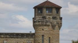 Joliet renews prison lease amid questions from residents