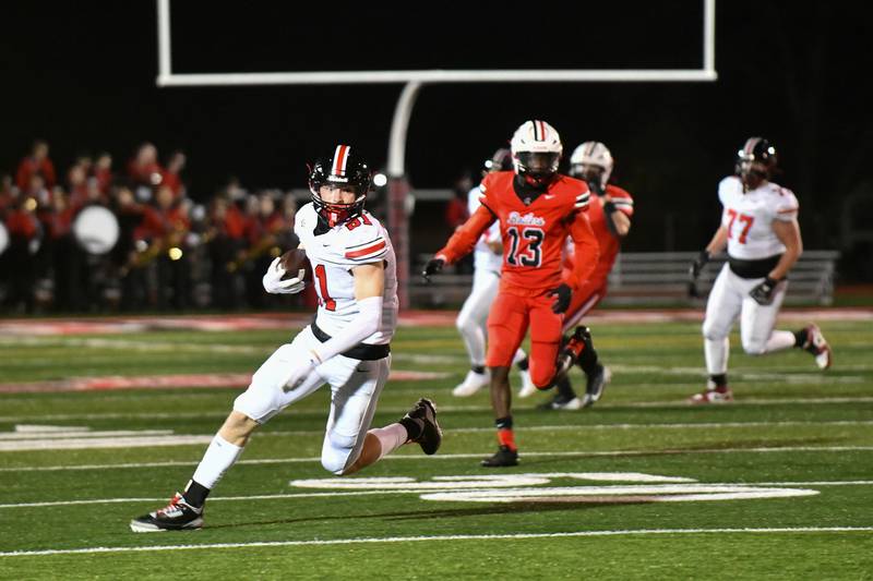Lincoln-Way Central's Lucas Andresen runs the ball Friday during the Knights' 28-16 victory over Bradley-Bourbonnais in a IHSA Class 7A quarterfinal in Bradley.