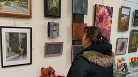 Eagle’s Nest Art Group Candlelight Walk Art Show is Nov. 29