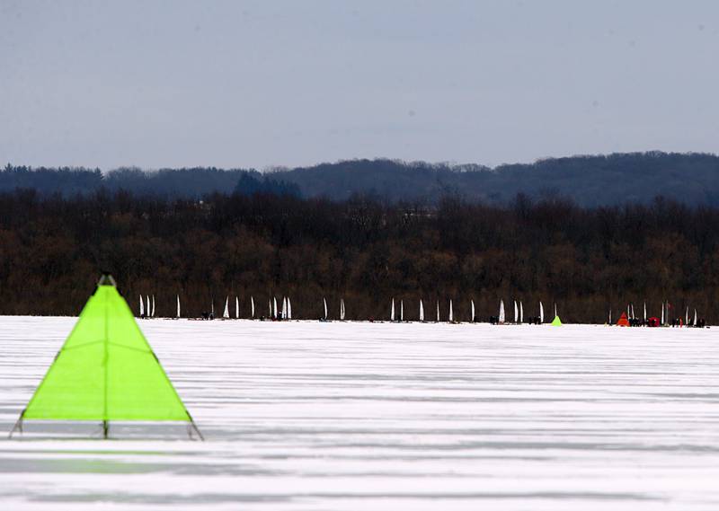 Racing boats prepare to race on Senachwine Lake on Thursday Jan. 27, 2022 near Putnam.