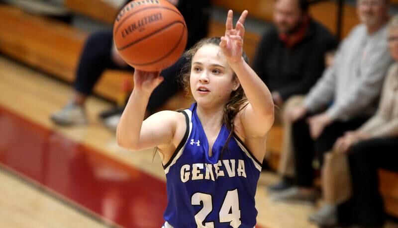 Geneva’s Kinsey Gracey shoots the ball during a game at Batavia on Friday, Dec. 16, 2022.