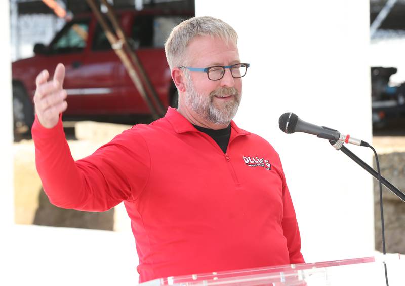 Eric van der Valk Chief Ollies Operating Officer, delivers a speech during a construction milestone at the new Ollie's distribution center on Tuesday, Sept. 26, 2023 in Princeton.