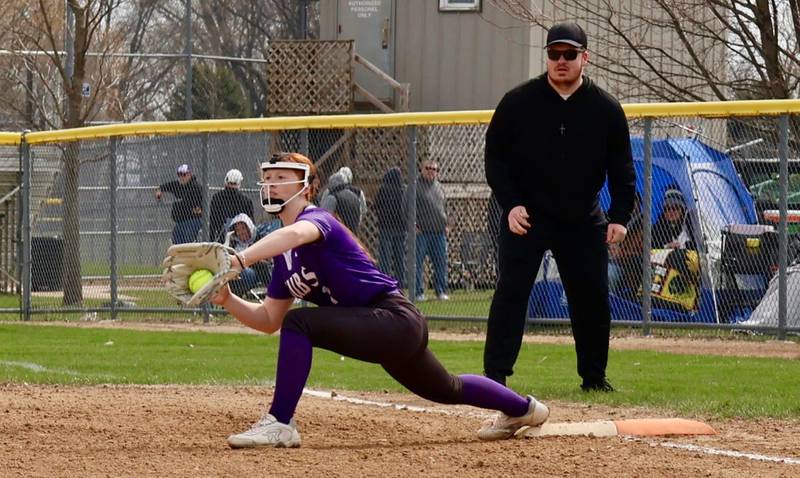 Rochelle's Emma Heller stretches for an out at first base during the Hubs' game with Rockford Boylan.