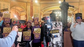 Advocates push for mandatory minimum nurse staffing ratios at Illinois hospitals