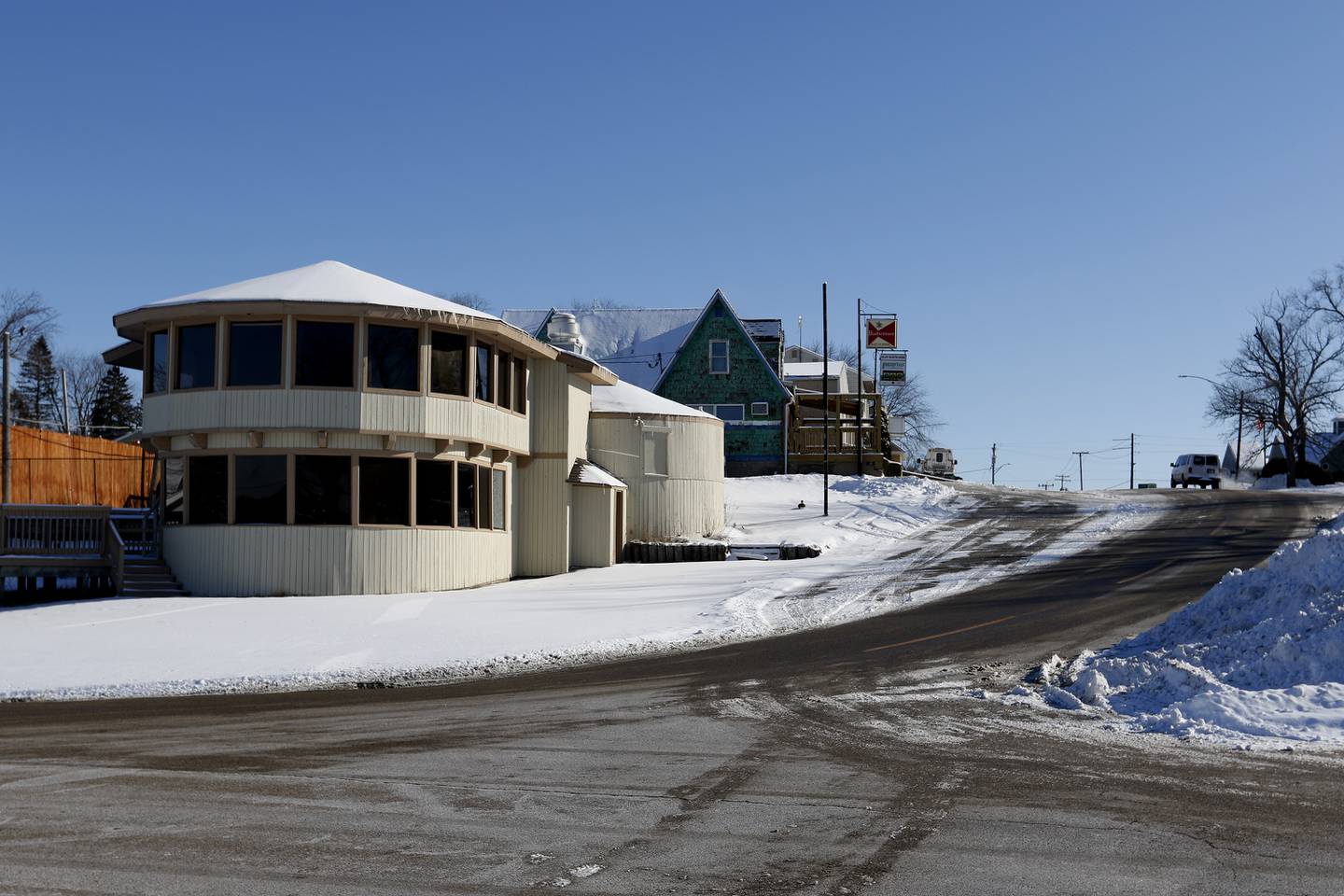 This is one of three building in Wonder Lake that is now vacant that used to house a bar or restaurant. The lack of new investment and the empty storefronts has frustrated some neighboring business owners and residents.