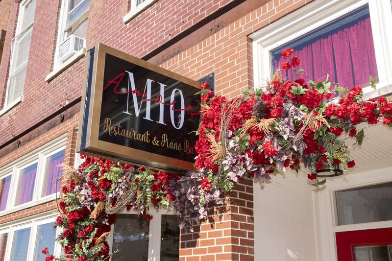 The Italian dining destination Amore Mio and its companion piano bar have opened in downtown Aurora, part of the Altiro restaurant group.