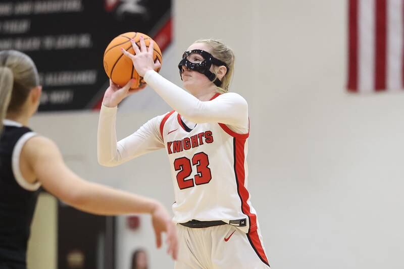 Lincoln-Way Central’s Brooke Baechtold takes the outside shot against Lincoln-Way West on Tuesday, Jan 28, 2025 in New Lenox.