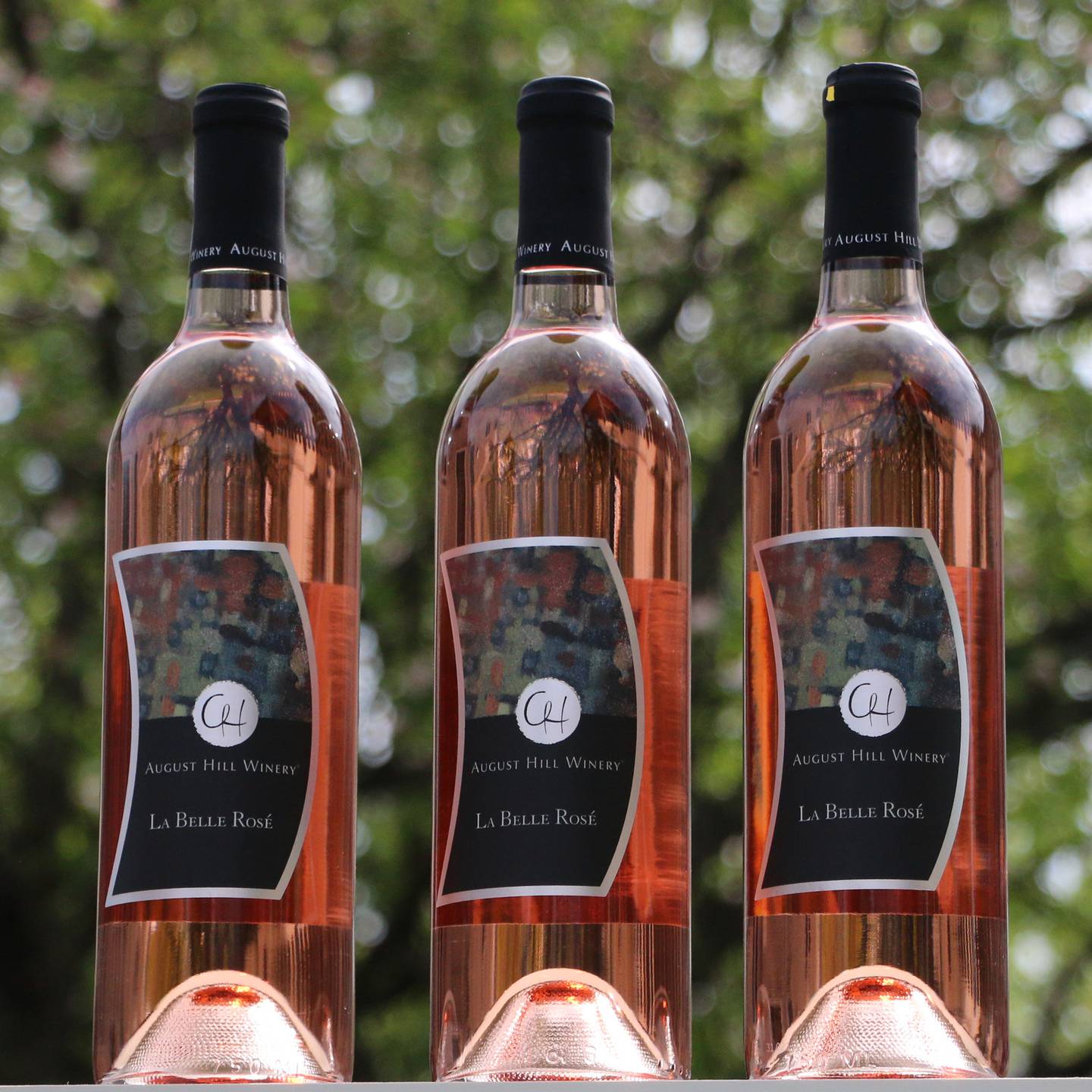 La Belle Rosé also won a gold medal at the 2022 Experience Rosé Wine Competition, in California. This wine is a light-bodied, dry rosé wine with notes of peach, watermelon, and white rose petals, and is made with grapes from Spring Valley Vineyard in Pulaski, Illinois.