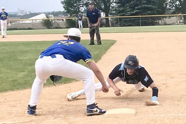 Dylan Howlett throws 3-hit shutout as Bureau Valley tops Galva 10-0