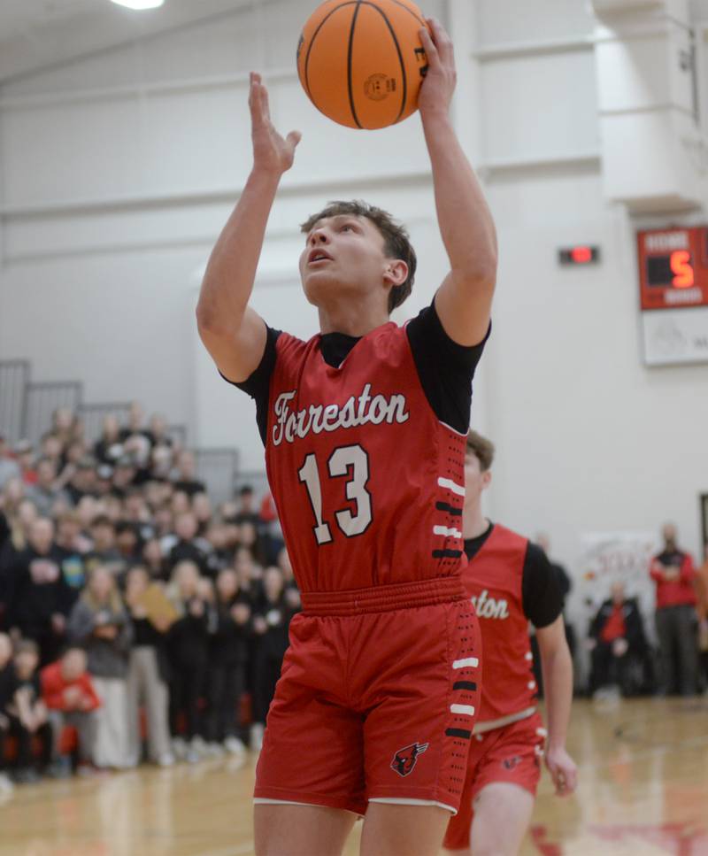 Forreston's Kendall Erdmann shoots against Annawan in the championship of the 1A Amboy Regional on Friday, Feb. 28, 2025.