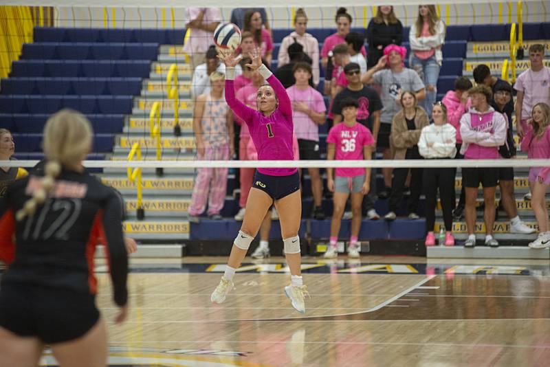 Sterling’s Aubri Menchaca passes the ball against United Township Thursday, Oct. 6, 2022.