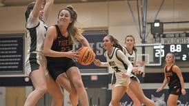 Glenbard West rallies past Wheaton Warrenville South, wins first regional in 19 years