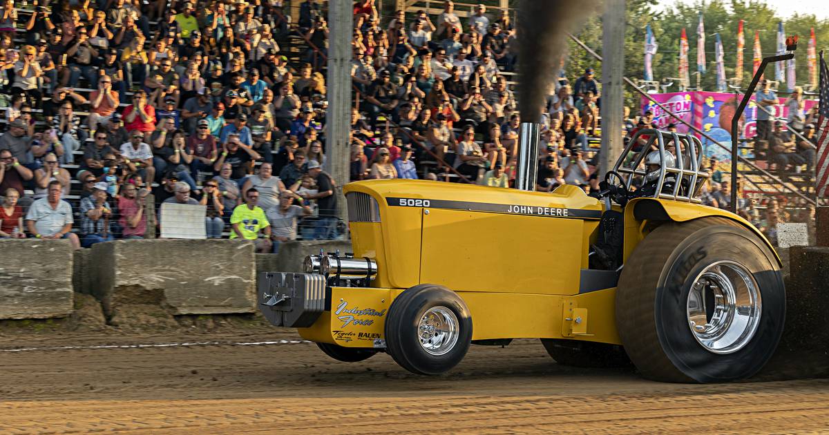 Photos Tractor pulls at Carroll County fair Shaw Local