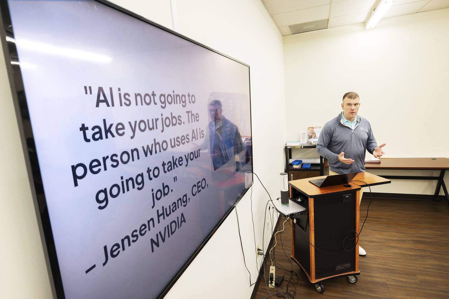 Ben Sondgeroth serves as the Lead Regional Educational Technology Coordinator.